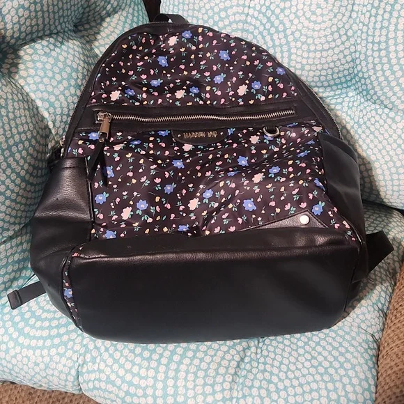Floral Black Backpack By Brand Madden NYC - Picture 11 of 11